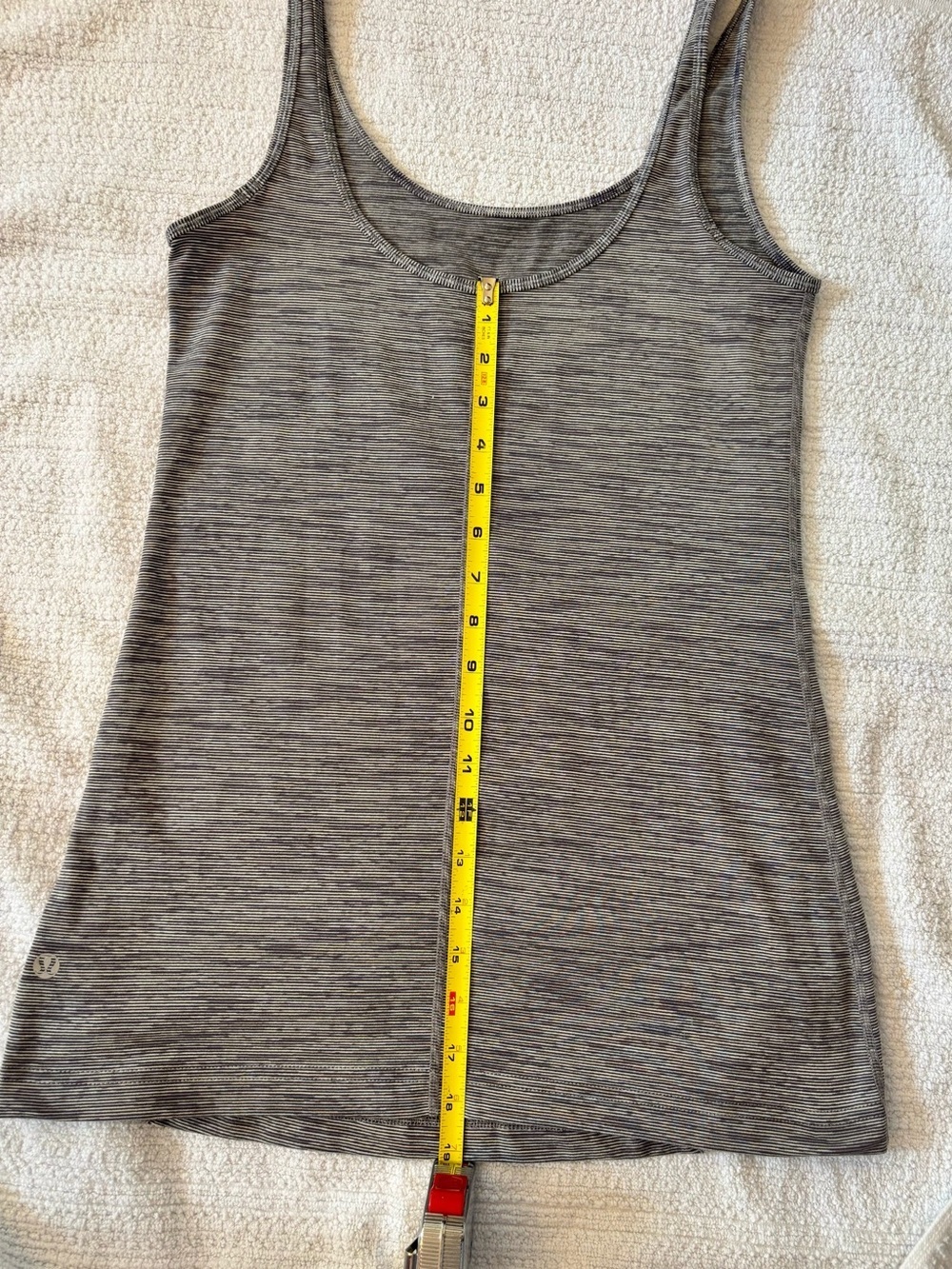 Lululemon Women’s Scoop Neck Sleeveless Daily Tank in Wee Are From Space Coal Fo - Picture 10 of 10